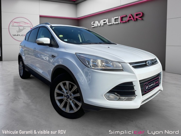 Ford kuga 2.0 tdci 150 ss 4x2 titanium  attelage , sièges chauffants , courroie de distribution faite , garantie 12 mois...