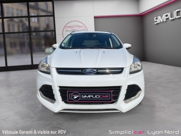 Ford kuga 2.0 tdci 150 ss 4x2 titanium  attelage , sièges chauffants , courroie de distribution faite , garantie 12 mois...