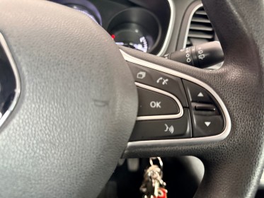 Renault megane iv berline tce 130 energy life, entretien suivi, garantie 12 mois occasion simplicicar annecy simplicicar...