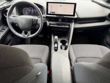 Toyota c-hr hybride my23 simplifiee 1.8l  140 cv design ultimate pack confort grand ecran carplay sieges chauffant 12 mois......