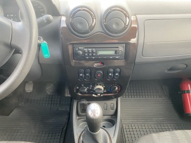 Dacia duster 1.5 dci 90 4x2 lauréate radar de recul climatisation garantie 12 mois occasion barberey simplicicar...