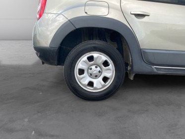 Dacia duster 1.5 dci 90 4x2 lauréate radar de recul climatisation garantie 12 mois occasion barberey simplicicar...