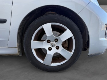 Peugeot 207 cc 1.6 hdi 112ch garantie 12 mois occasion simplicicar la ciotat simplicicar simplicibike france