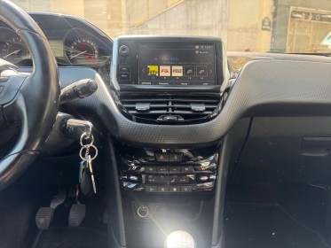 Peugeot 208 puretech 110ch ss bvm6 tech edition courroie change entretien complet peugeot carplay camera de recul garantie...