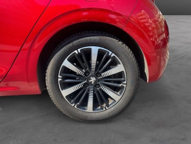 Peugeot 208 puretech 110ch ss bvm6 tech edition courroie change entretien complet peugeot carplay camera de recul garantie...