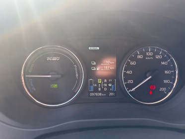 Mitsubishi outlander 2.0l 4wd phev instyle hybride rechargeable mode 4x4 attelage carplay 4 pneus neufs garantie 12 mois...