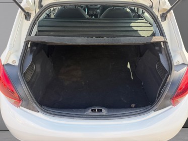 Peugeot 208 1.6 bluehdi 75ch bvm5 like - suivi à jour occasion simplicicar compiegne simplicicar simplicibike france
