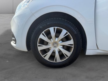 Peugeot 208 1.6 bluehdi 75ch bvm5 like - suivi à jour occasion simplicicar compiegne simplicicar simplicibike france
