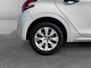 Peugeot 208 1.6 bluehdi 75ch bvm5 like - suivi à jour occasion simplicicar compiegne simplicicar simplicibike france