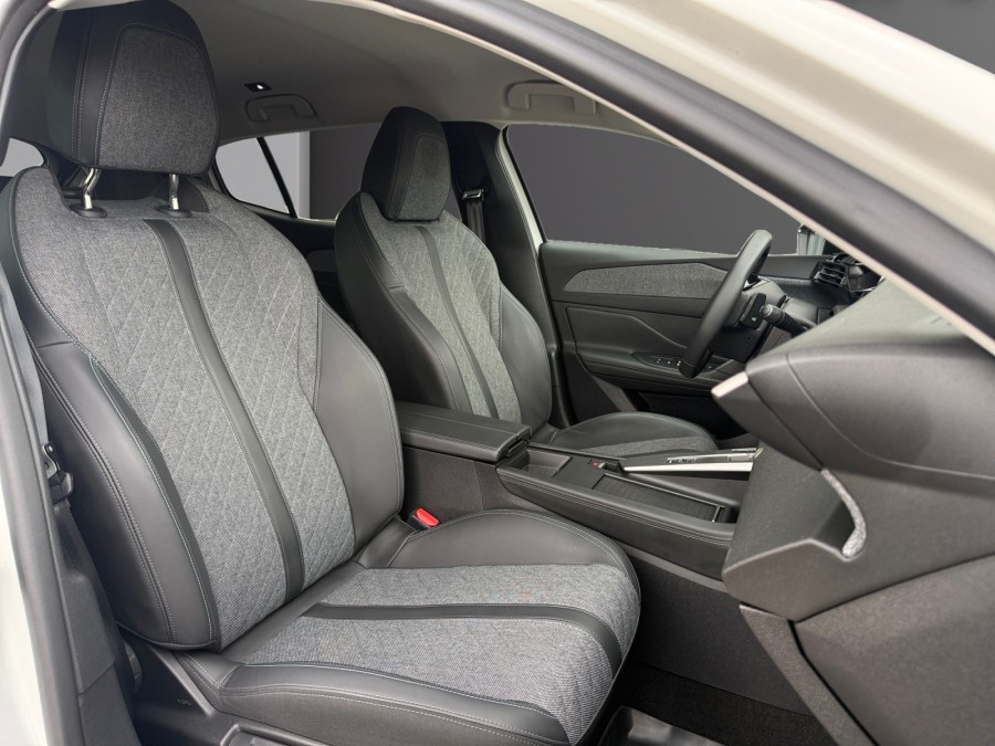 PEUGEOT d'occasion 408 II PureTech 130  - 131cv de 2023 Narbonne (11)﻿