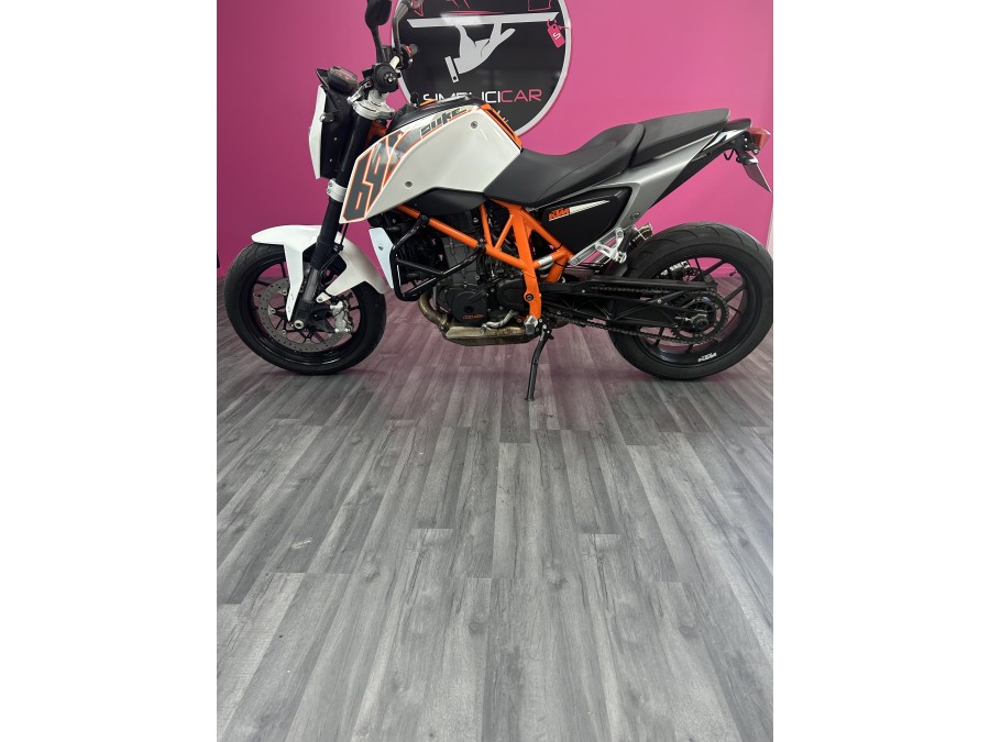 KTM d'occasion 690DUKE 690DUKE de 2013 Veauche (42)﻿