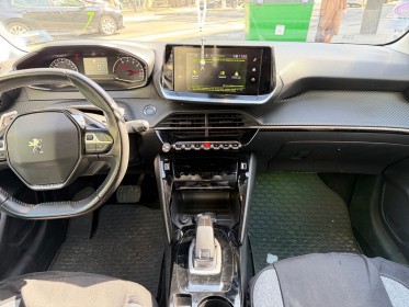 Peugeot 208 puretech 100 ss eat8 allure caméra de recul carplay garantie 12 mois occasion paris 17ème (75)(porte maillot)...