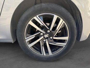 Peugeot 208 puretech 100 ss eat8 allure caméra de recul carplay garantie 12 mois occasion paris 17ème (75)(porte maillot)...