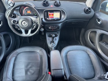 Smart fortwo coupe 82 ch electrique ba1 prime caméra de recul sièges cuir chauffants garantie 12 mois occasion montreuil...