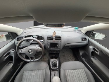 Volkswagen polo 1.0 60 trendline, radar av/ar, verrouillage centralisé, garantie 12 mois occasion simplicicar villejuif ...