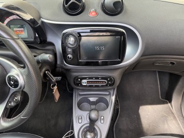 Smart fortwo cabrio 0.9 90 ch ss ba6 prime cabriolet caméra de recul suivi complet garantie 12 mois occasion montreuil...