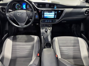 Toyota auris hybride 136h design garantie toyota occasion montpellier (34) simplicicar simplicibike france