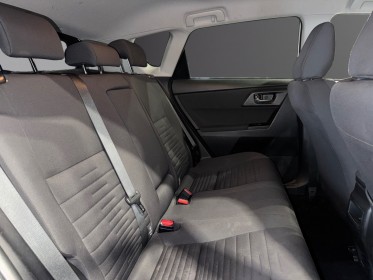 Toyota auris hybride 136h design garantie toyota occasion montpellier (34) simplicicar simplicibike france