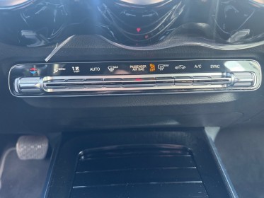 Mercedes glb 200 7g-dct progressive line 7 places 1ere main entretien mercedes attelage camera de recul carplay garantie...