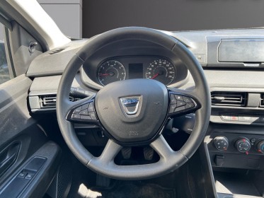 Dacia sandero sce 65 - 22 essentiel garantie 12 mois occasion simplicicar toulon ouest simplicicar simplicibike france