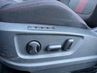 Skoda karoq 1.5 tsi 150 ch act dsg7 scout garantie 12 mois occasion simplicicar toulon ouest simplicicar simplicibike france