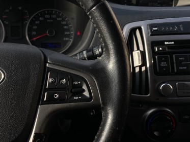 Hyundai i20 1.2 85 pack evidence occasion simplicicar lagny  simplicicar simplicibike france