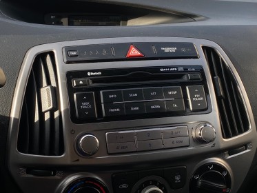 Hyundai i20 1.2 85 pack evidence occasion simplicicar lagny  simplicicar simplicibike france