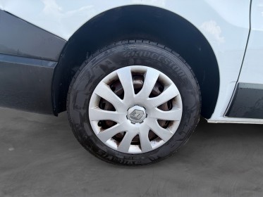 Renault trafic fourgon dci 115 l1h1 1200 kg grand confort euro 5 occasion avignon (84) simplicicar simplicibike france