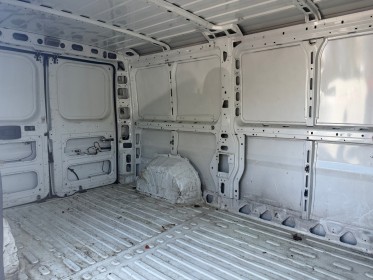 Peugeot boxer fourgon tole 330 l2h1 2.2 hdi 100 confort occasion simplicicar compiegne simplicicar simplicibike france