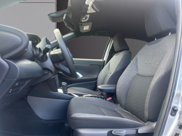 Toyota yaris cross hybride my22 116ch pack cargo design awd-i, carplay garantie 12 mois occasion simplicicar rennes...