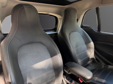 Smart fortwo coupe 0.9 90 ch ss ba6 prime toit panoramique sieges chauffants garantie 12 mois occasion paris 17ème...