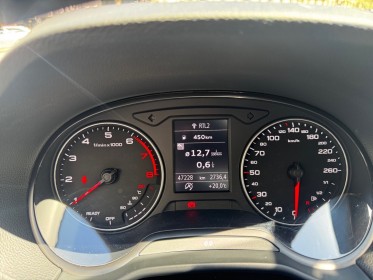 Audi q2 q2 30 tfsi 116 bvm6 design carplay camera de recul entretien a jour garantie 12 mois occasion paris 17ème (75)(porte...