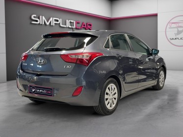 Hyundai i30 1.6 crdi 110 blue drive initia occasion simplicicar magny-en-vexin simplicicar simplicibike france