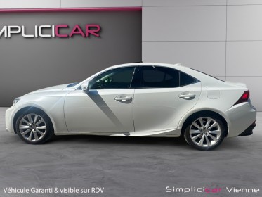 Lexus is 300h luxe garantie 12 mois occasion simplicicar vienne simplicicar simplicibike france