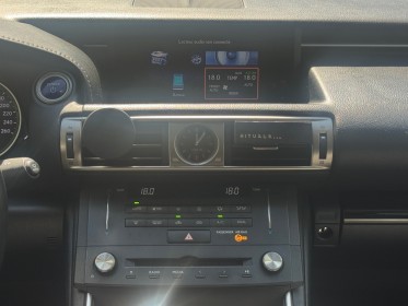 Lexus is 300h luxe garantie 12 mois occasion simplicicar vienne simplicicar simplicibike france