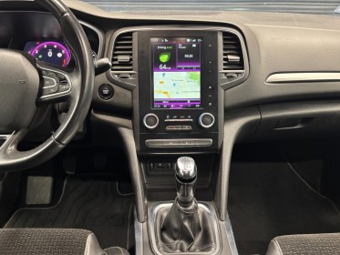 Renault megane iv estate tce 130 energy intens camera de recul regulateur limiteur attelage garantie 12mois occasion...