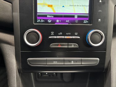 Renault megane iv estate tce 130 energy intens camera de recul regulateur limiteur attelage garantie 12mois occasion...