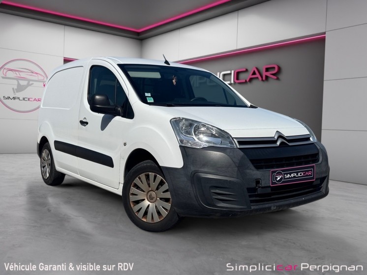 Citroen berlingo fourgon 20 l1 bluehdi 100 ss club etg6 1er main suivi complet attelage garantie 12 mois occasion simplicicar...