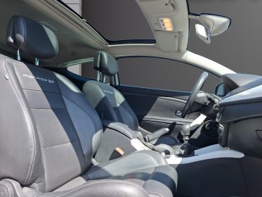 Renault megane iii coupe rs monaco gp - suivi/reprog ethanol 313ch/toit pano/radars arrière/toutes factures occasion...