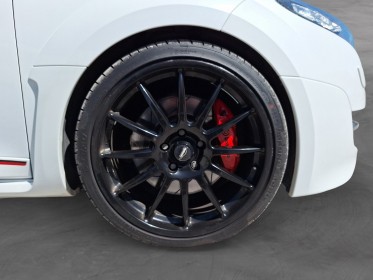 Renault megane iii coupe rs monaco gp - suivi/reprog ethanol 313ch/toit pano/radars arrière/toutes factures occasion...