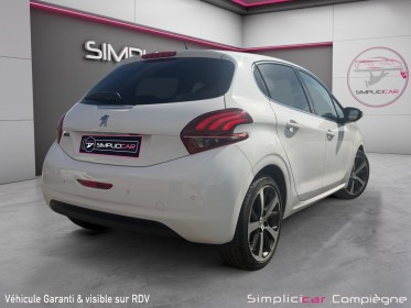 Peugeot 208 1.6 bluehdi 120ch ss bvm6 féline - faible km - caméra de recul - carplay - toit pano occasion simplicicar...