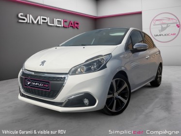 Peugeot 208 1.6 bluehdi 120ch ss bvm6 féline - faible km - caméra de recul - carplay - toit pano occasion simplicicar...