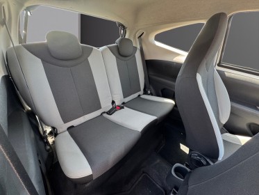 Toyota aygo 1.0 vvt-i x-play garantie 12 mois occasion simplicicar limoges  simplicicar simplicibike france