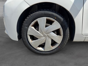 Toyota aygo 1.0 vvt-i x-play garantie 12 mois occasion simplicicar limoges  simplicicar simplicibike france