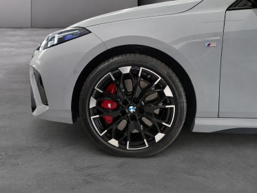 Bmw serie 1 f40 m135i xdrive 306 ch bva8 m sport pro full op toit ouvrant-360-calandre iconic gar constructeur occasion ...