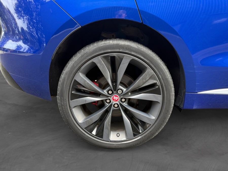 JAGUAR d'occasion F-PACE 3.0D V6 300 PURE AWD BA de 2016 Les Sables