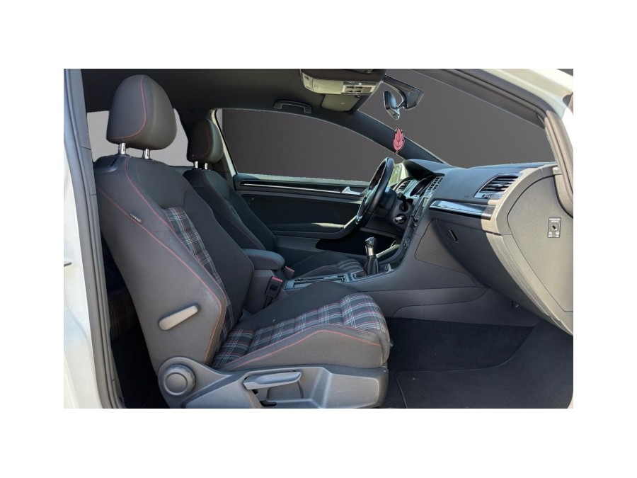 VOLKSWAGEN d'occasion GOLF 2.0 TSI 220 GTI de 2016 Rennes (35)﻿