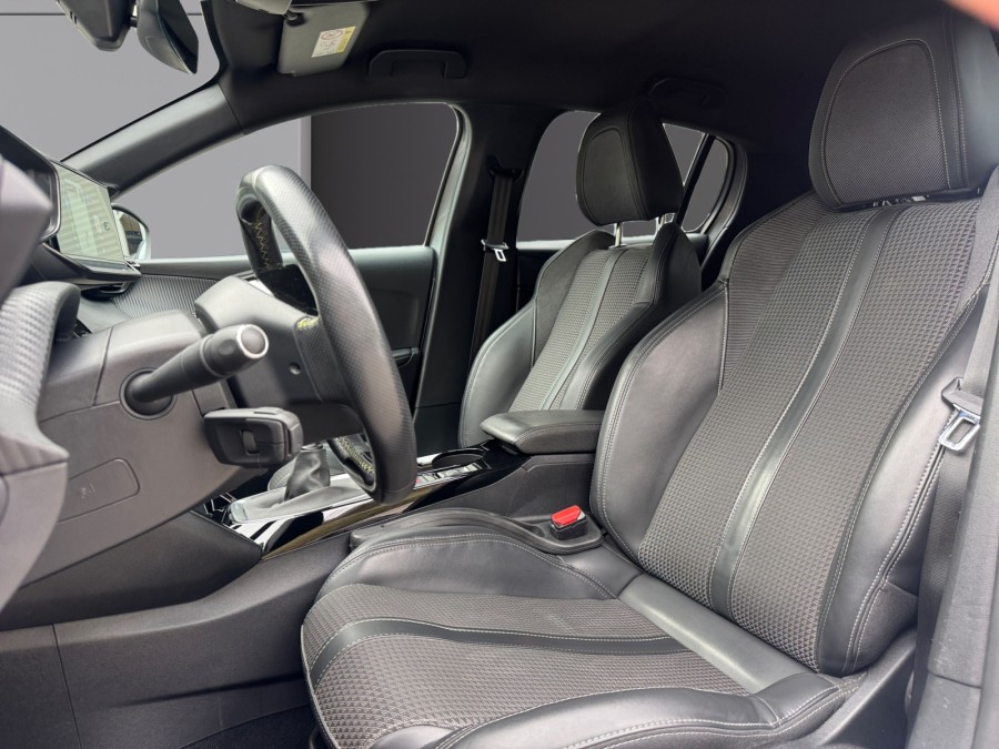 PEUGEOT d'occasion 208 1.2 PURETECH 100 de 2022 Vienne (38)﻿