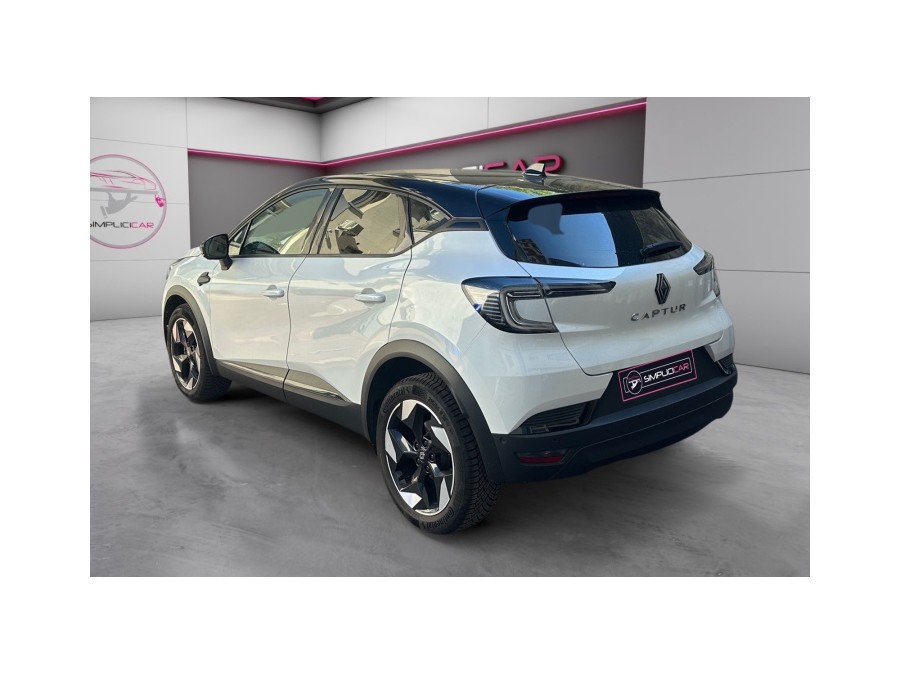 RENAULT d'occasion CAPTUR 1.4 MILD HYBRID 160 TECHNO EDC de 2024 Le