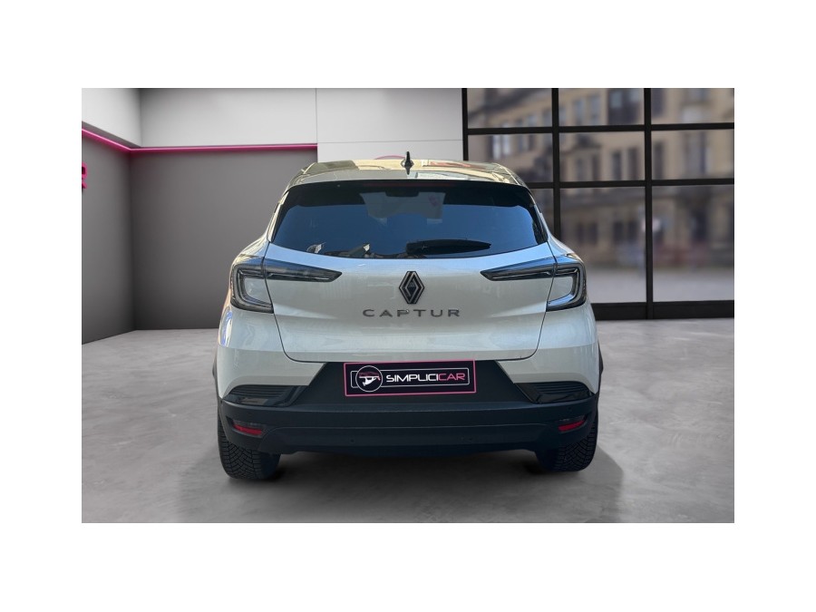 RENAULT d'occasion CAPTUR 1.4 MILD HYBRID 160 TECHNO EDC de 2024 Le